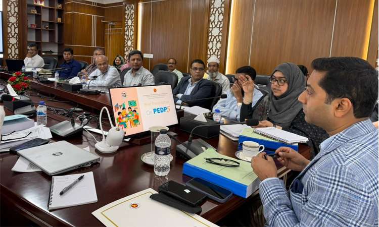 স্মার্ট প্রাথমিক শিক্ষাব্যবস্থা গড়ে তুলতে ১৩টি নতুন উন্নয়ন প্রকল্প নিচ্ছে সরকার: ববি হাজ্জাজ