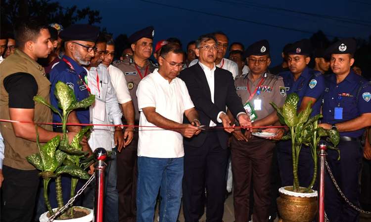 কক্সবাজারে মাতামুহুরী উপজেলা ও থানার উন্নয়নে ভিত্তিপ্রস্তর স্থাপন করলেন প্রধানমন্ত্রী